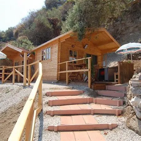 Hotel Cirucco Village