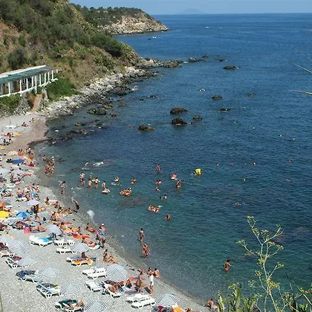 Cirucco Village