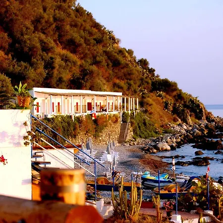 Cirucco Village Hotel