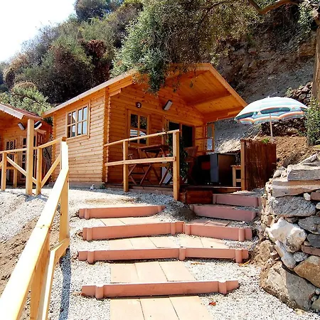 Cirucco Village 酒店