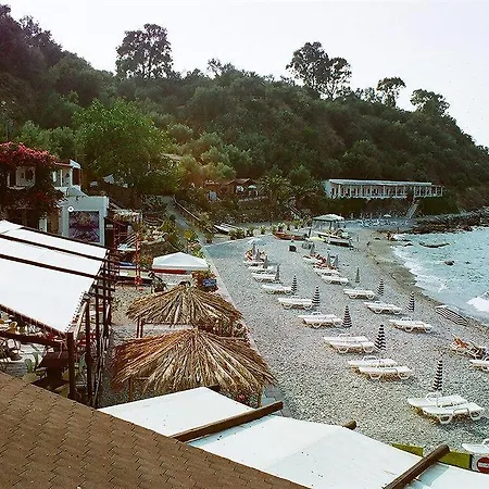 酒店 Cirucco Village 3*