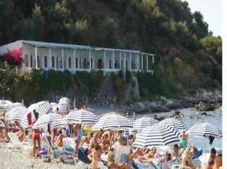 Cirucco Village 酒店