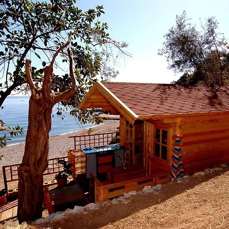 Cirucco Village 酒店 3*