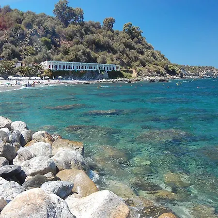 酒店 Cirucco Village