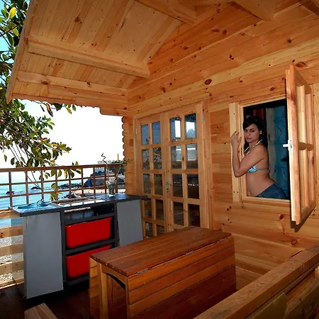 Cirucco Village 酒店