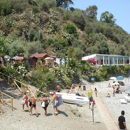 Cirucco Village 3* 墨西拿